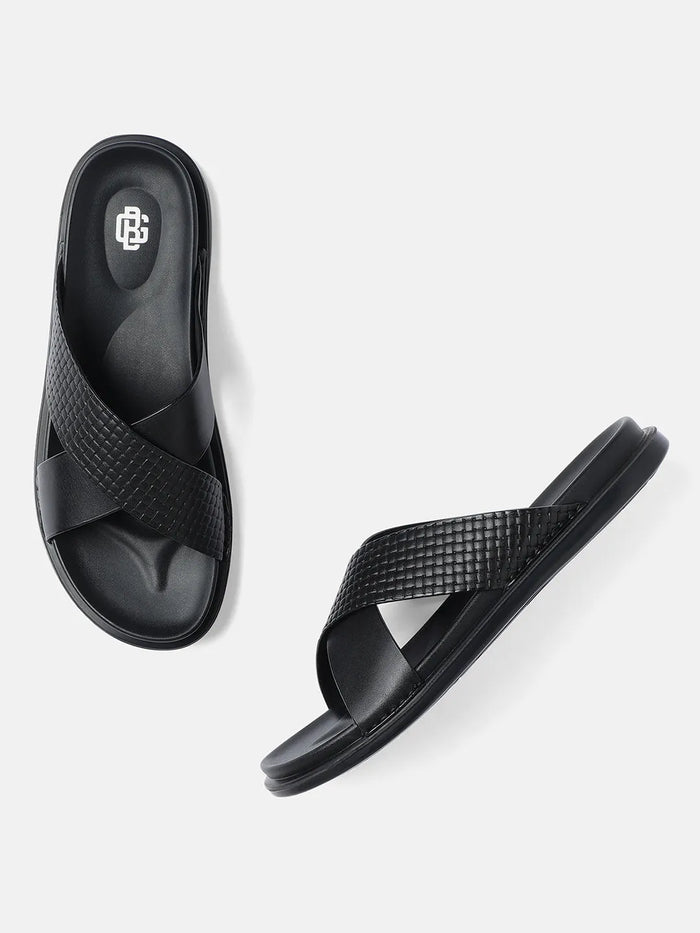 HANDCRAFTED LEATHER SANDALS