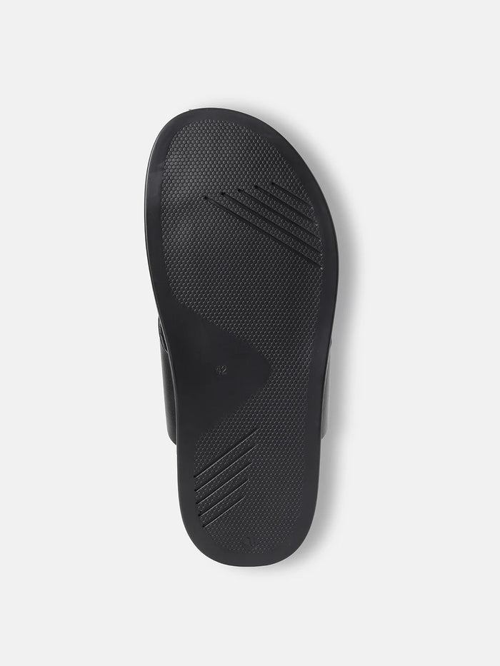 CLASSIC CROSS STRAP SANDALS | 38 BLACK