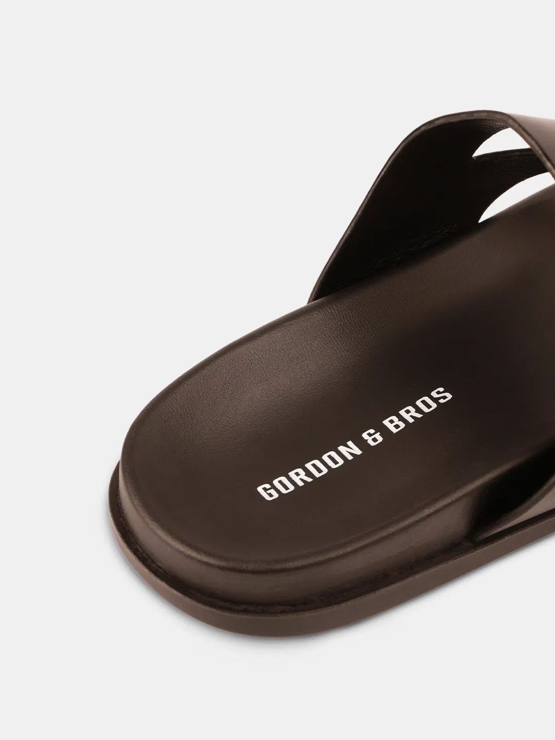 CLASSIC CROSS STRAP SANDALS