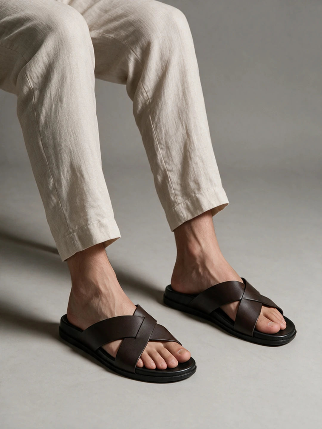 CRUZ SANDAL | DARK BROWN