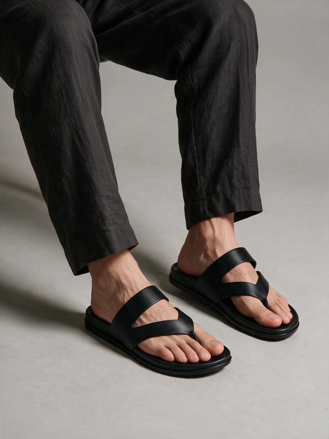 CLASSIC CROSS STRAP SANDALS | 38 BLACK